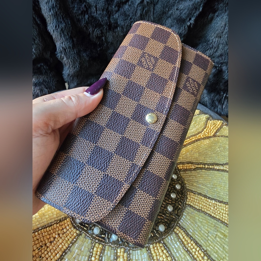 Authentic Louis Vuitton Ebene Damier Wallet